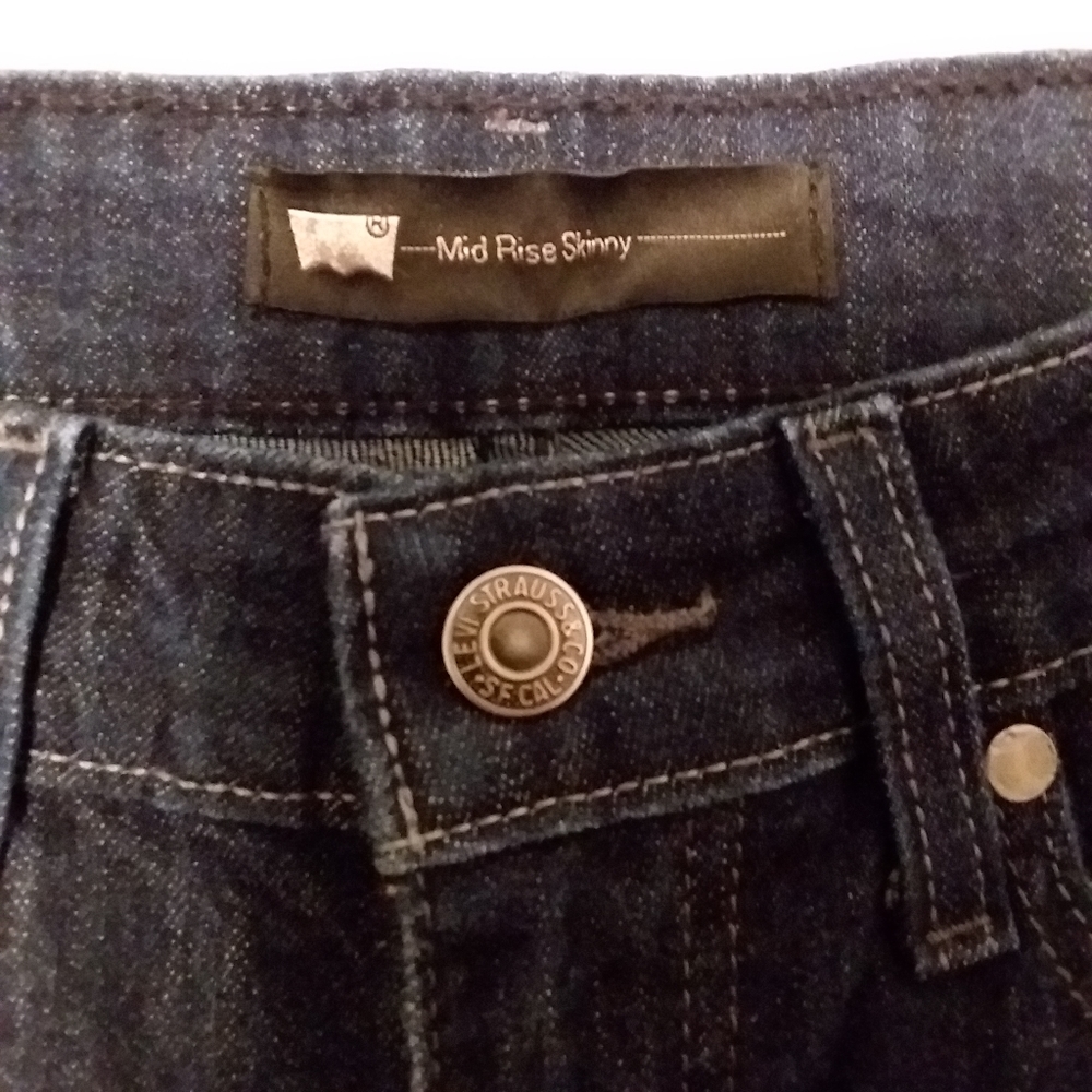 Levi's Mid Rise Skinny Blue Jean - Picture 4 of 5
